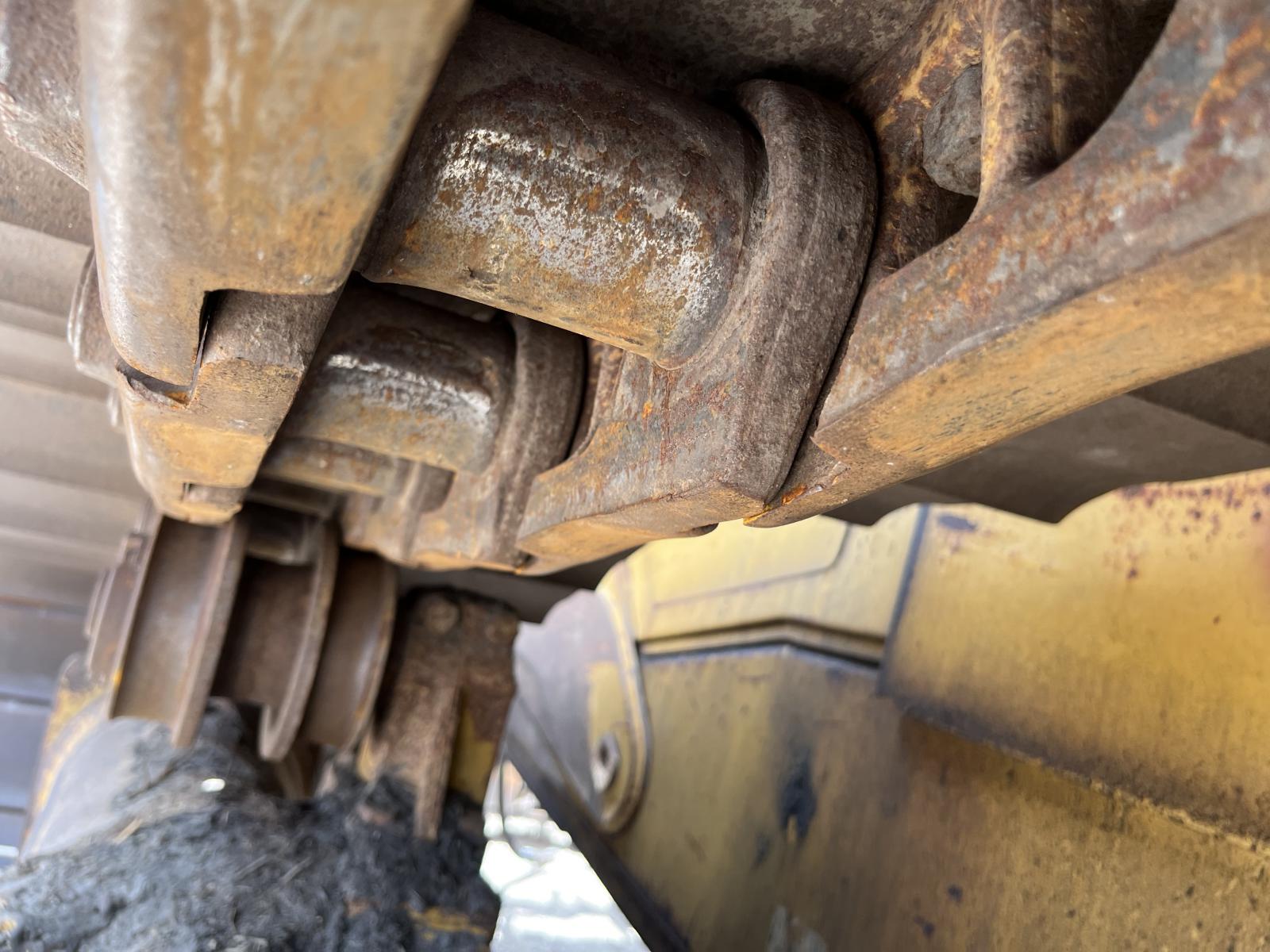 ./imagenes/INVOICE/2019/17765/TOPADOR FRONTAL CATERPILLAR D6T PARA PARTES (9).JPG